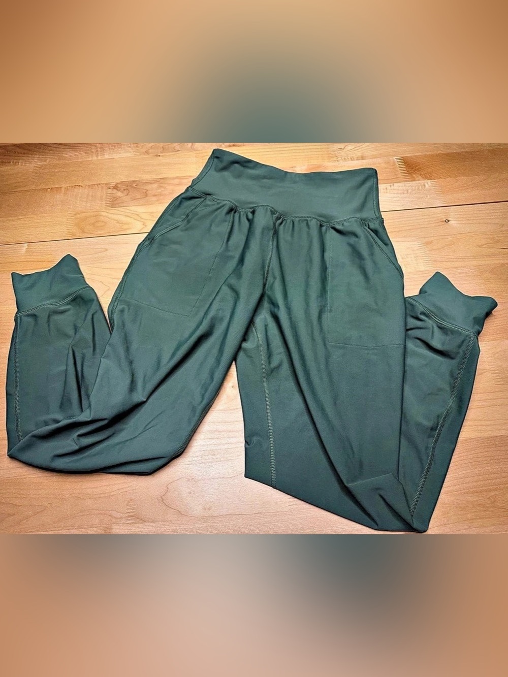 Old Navy PowerSoft High-Rise Pocket Joggers - Sage Green (Small)